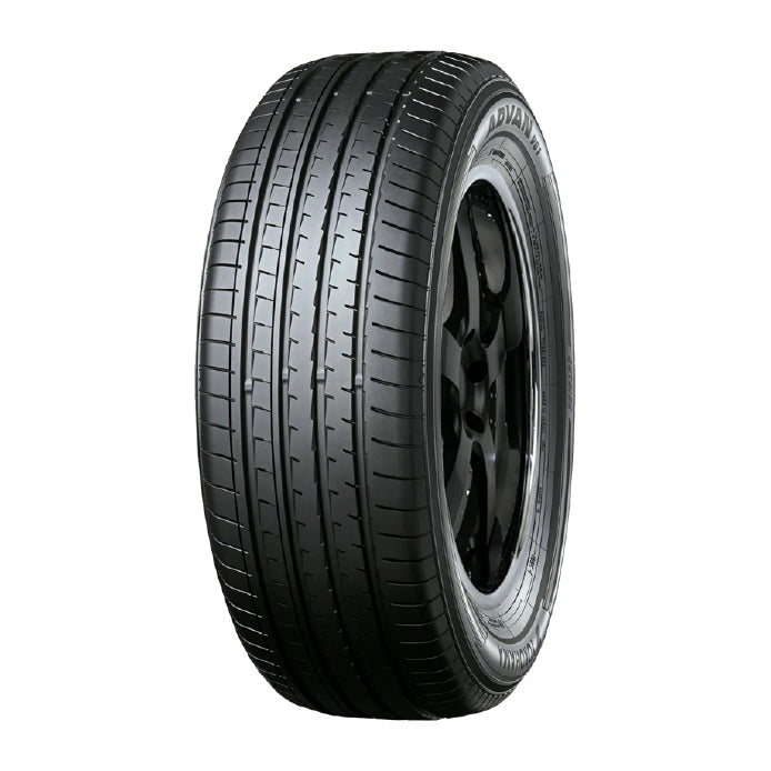 Yokohama XL Advan V61 235/55R18 104V