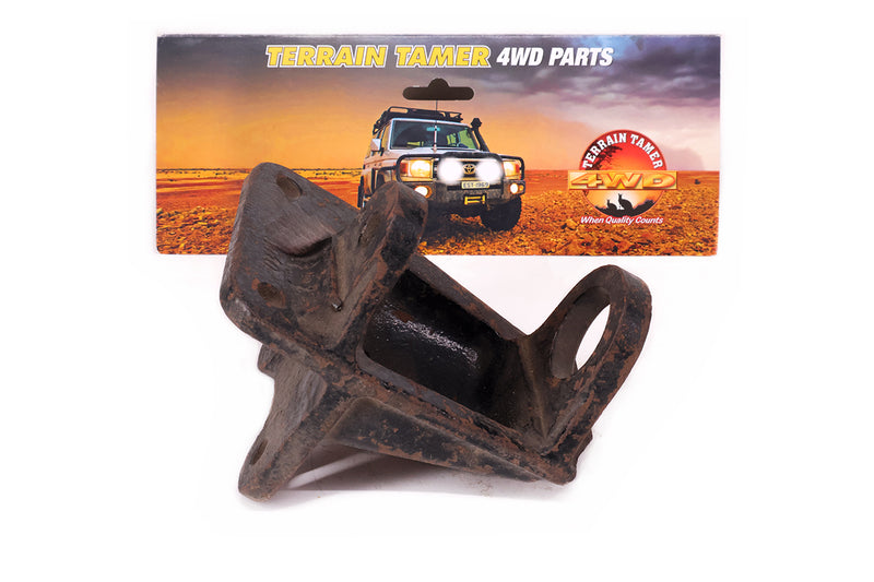 Soporte Trasero Muelle Delantero R/H