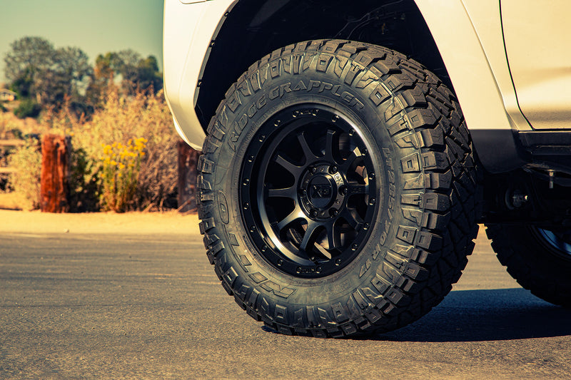 KMC XD143 17x8,5 / 5x127 / 0mm / S-BLK / 4unds