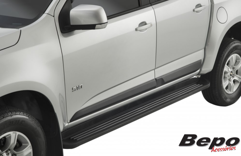 PISADERAS PLASTICAS Chevrolet Colorado LS/LT D/C (2018-2024) – Negra