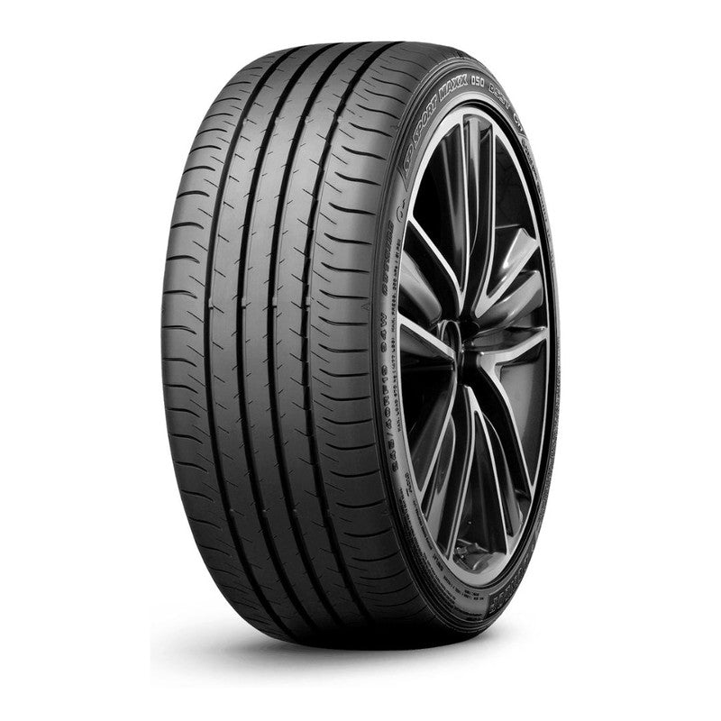 Dunlop MAXX050 225/50R18 95V