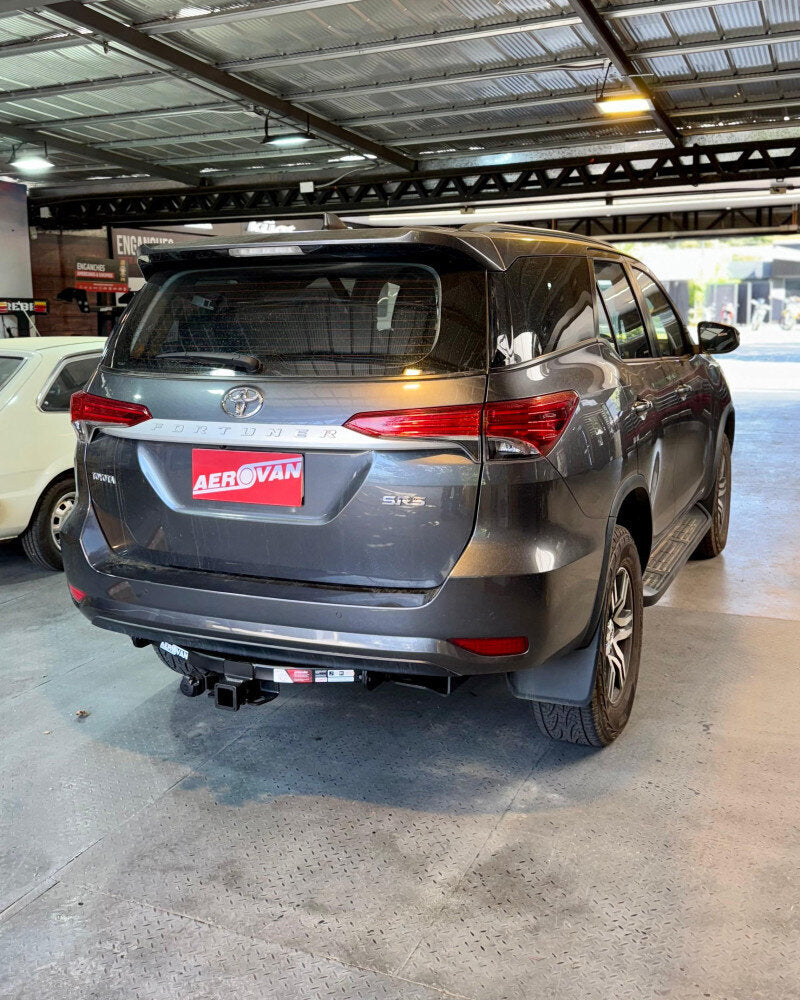 Enganche Americano Toyota Fortuner (2015+)