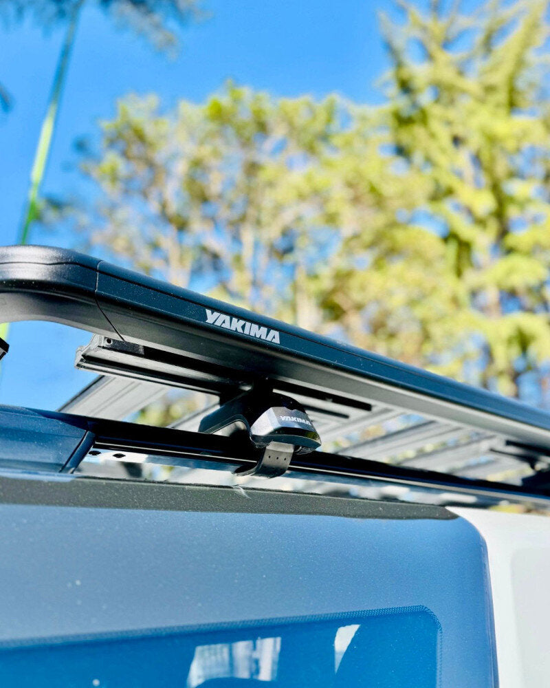 Plataforma de Techo LockNLoad (LNL) Tamaño K (140 x 124 cm) Yakima
