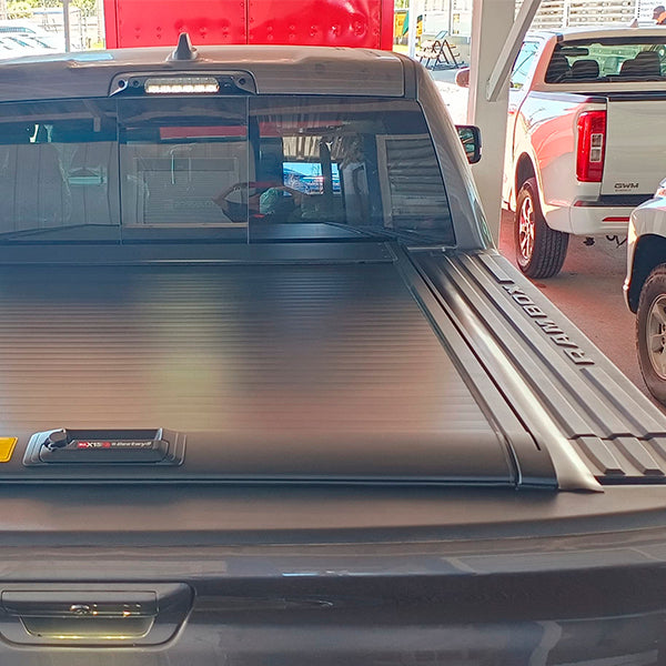 Tapa Retráctil Manual BULX15 2.0 Ram 1500 New Body CD Con Rambox 19-